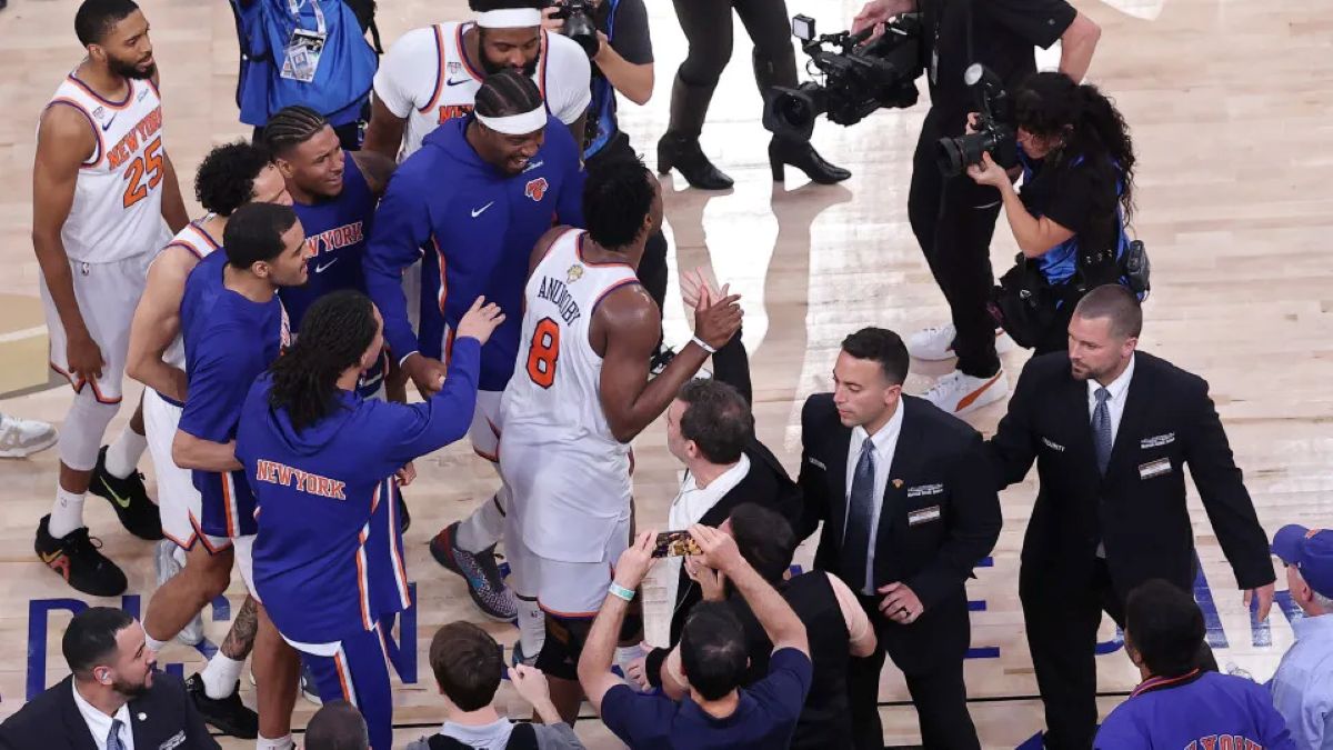 Reviravolta épica deixa Knicks à beira do primeiro título em 53 anos