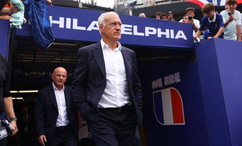 Didier Deschamps falha último jogo da fase de grupos devido ao falecimento da mãe 