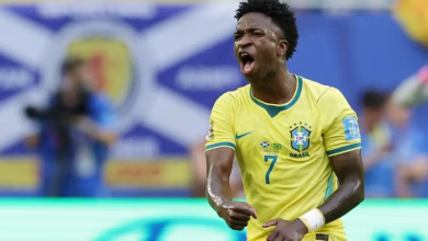 Brasil vence Escócia por 3-0 com exibição inspirada de Vini Jr. e garante liderança do grupo 